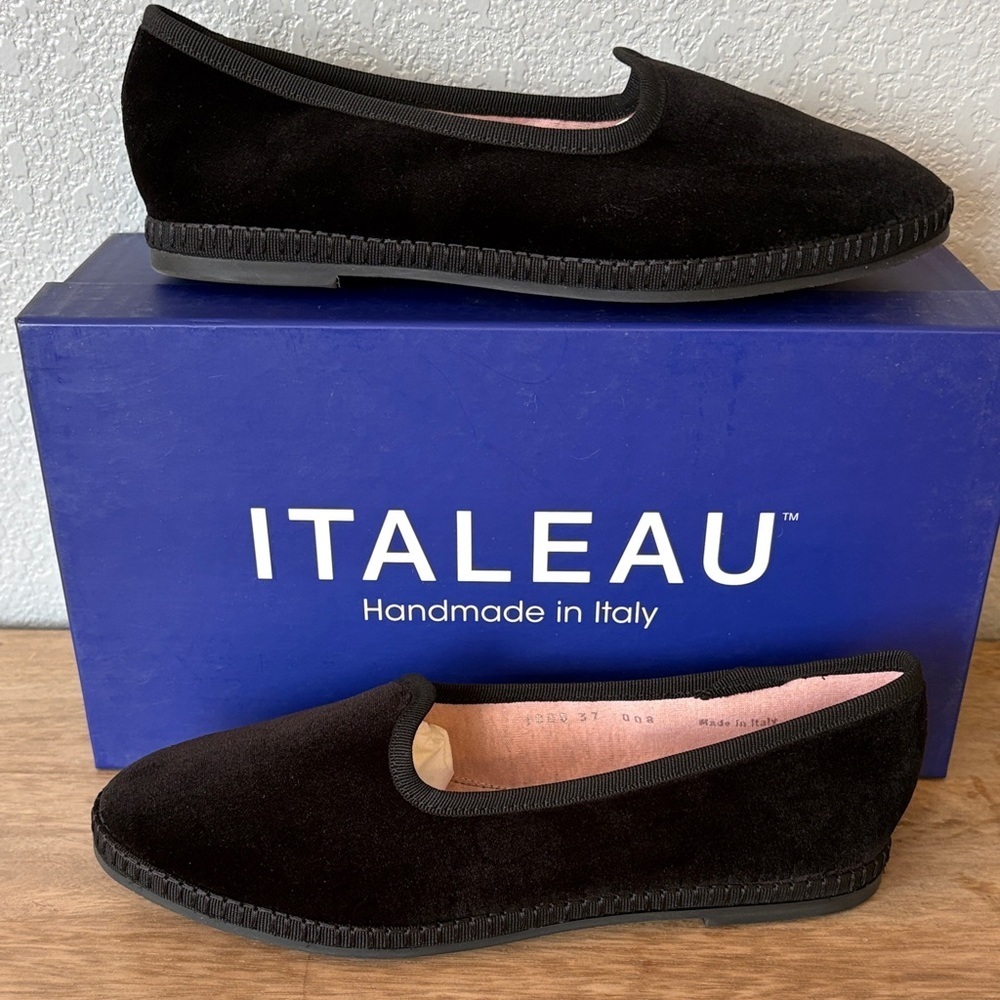 Italeau Women's Black Velvet Loafers - Picture 5 of 12